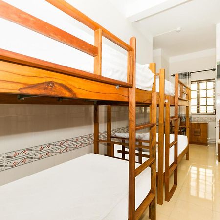 Spot On 691 Little England Homestay Da Nang Exterior foto